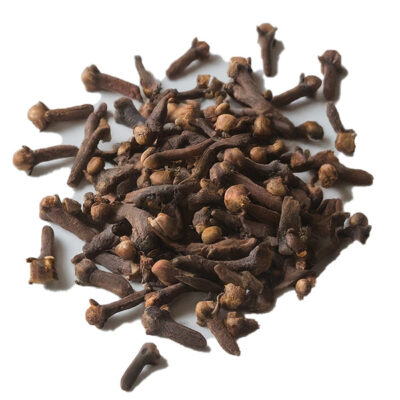 Cloves whole